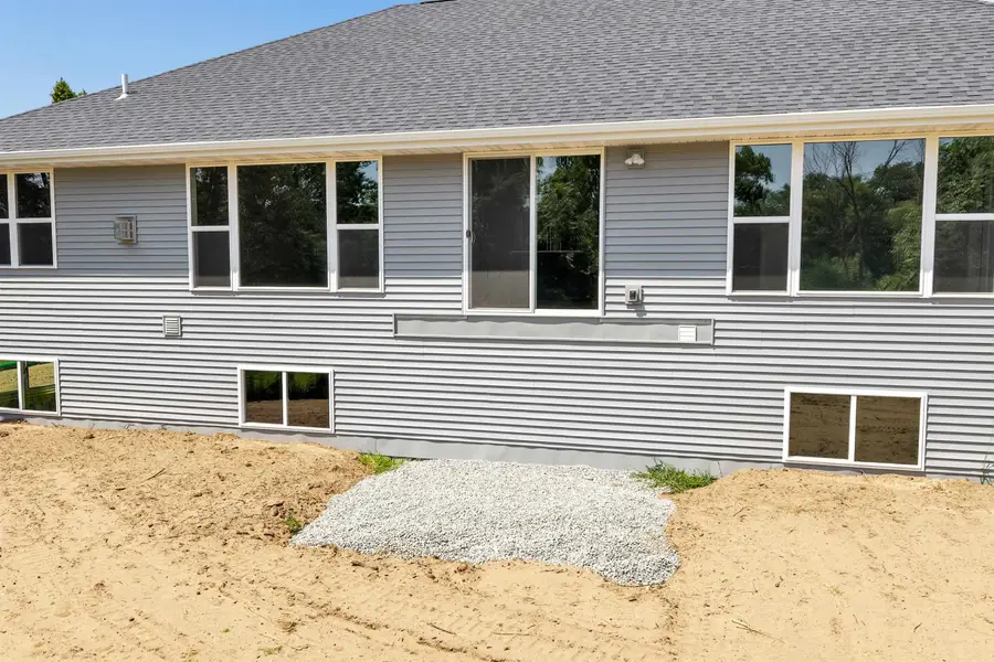 2735 Hillsdale Court, Green Bay, WI 54313 - #2