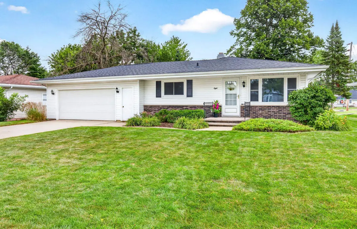 8 Tracy Court, Appleton, WI 54915-3708 - #1