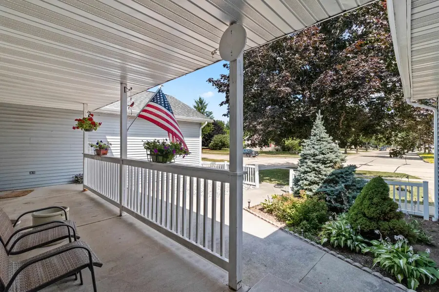 3303 E Heidemann Drive, Appleton, WI 54915 - #3
