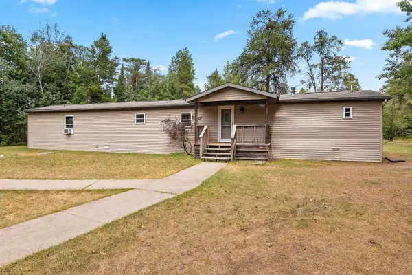 14329 Michael Circle, GILLETT, WI 54124-9147