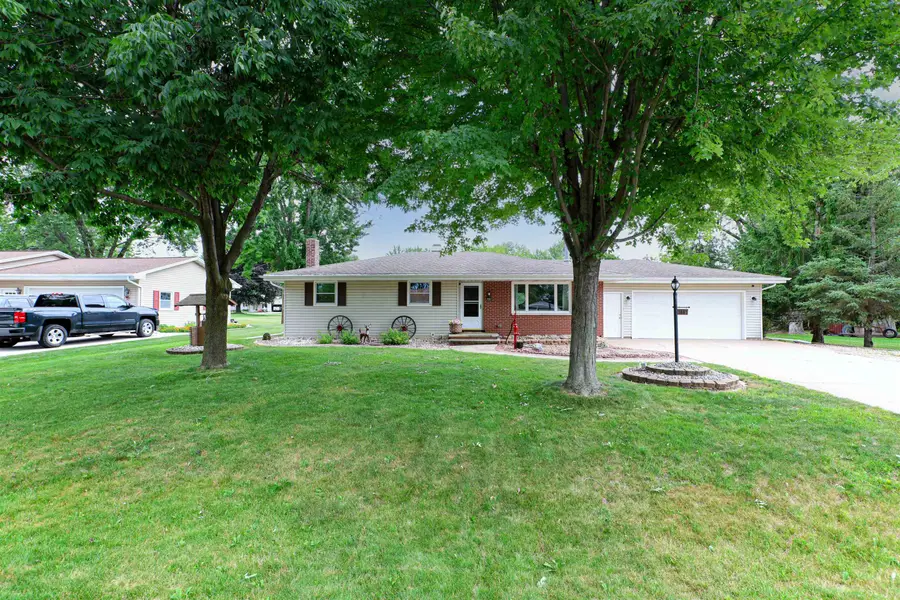 1461 Home Avenue, Menasha, WI 54952 - #2