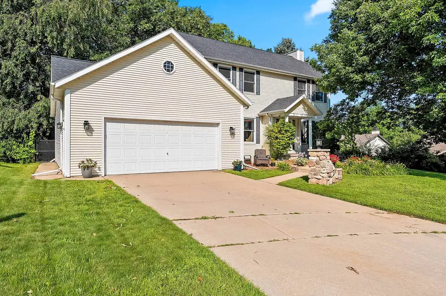 1015 Mt Blanc Court, Green Bay, WI 54311-5893 - #3