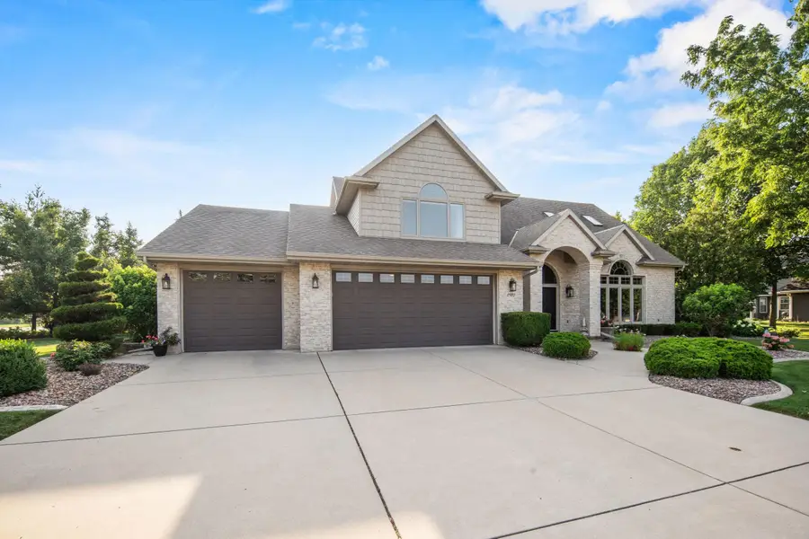 2920 Circle Oaks Lane, Green Bay, WI 54313-6170 - #2