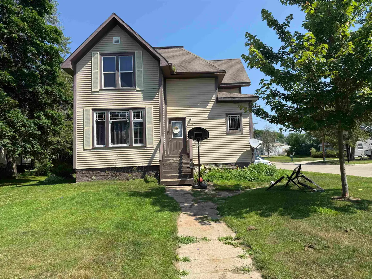 347 Madison Street, Oconto, WI 54153 - #1