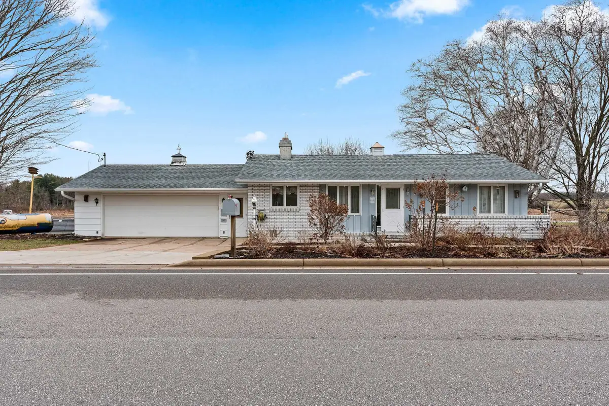 E6356 County Road N, Manawa, WI 54949 - #1