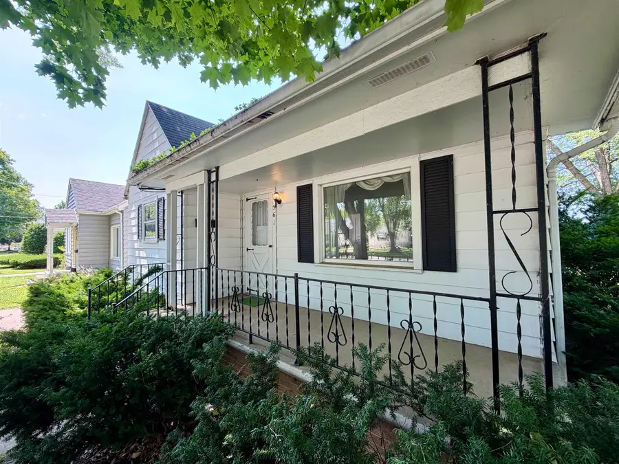 561 Mech Street, Green Bay, WI 54302 - #3