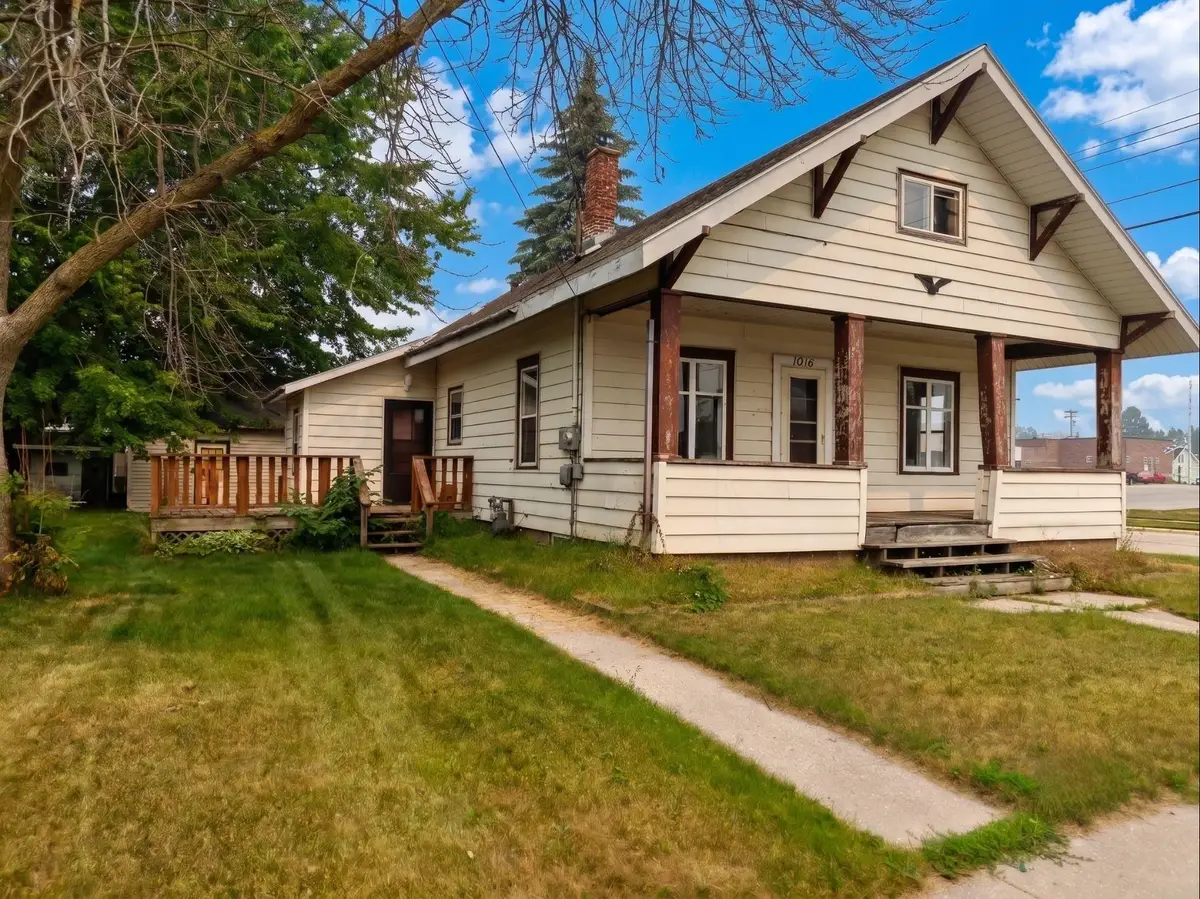 1018 Lowell Street, Two Rivers, WI 54241 - #1