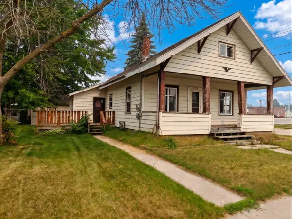 1018 Lowell Street, TWO RIVERS, WI 54241