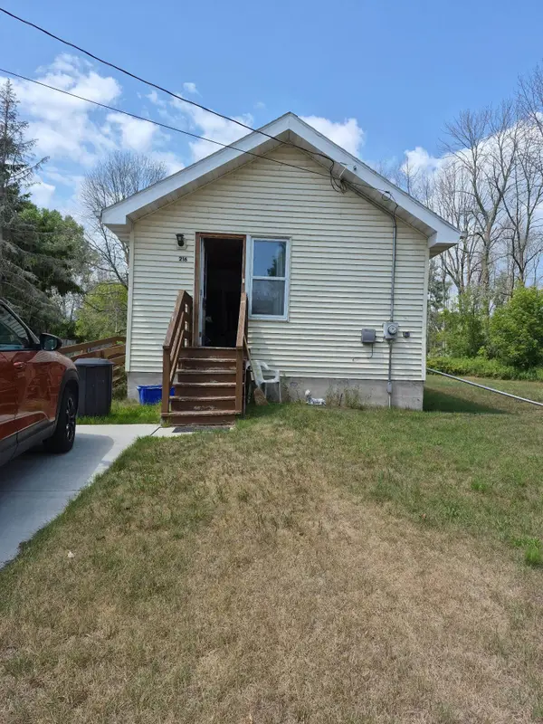 216 Jessie Street, TWO RIVERS, WI 54241