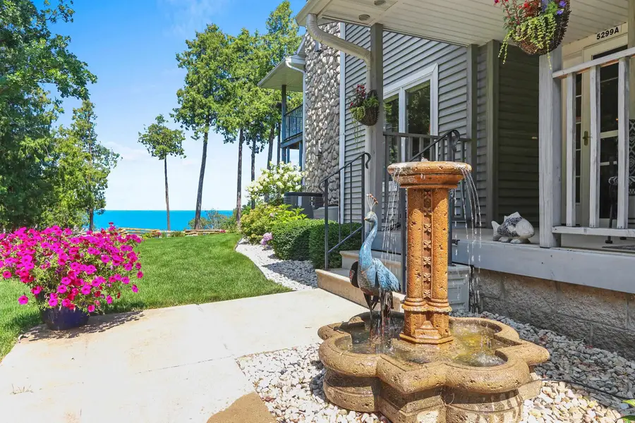 5299 Sunset Bluff Drive, Green Bay, WI 54311-9126 - #3