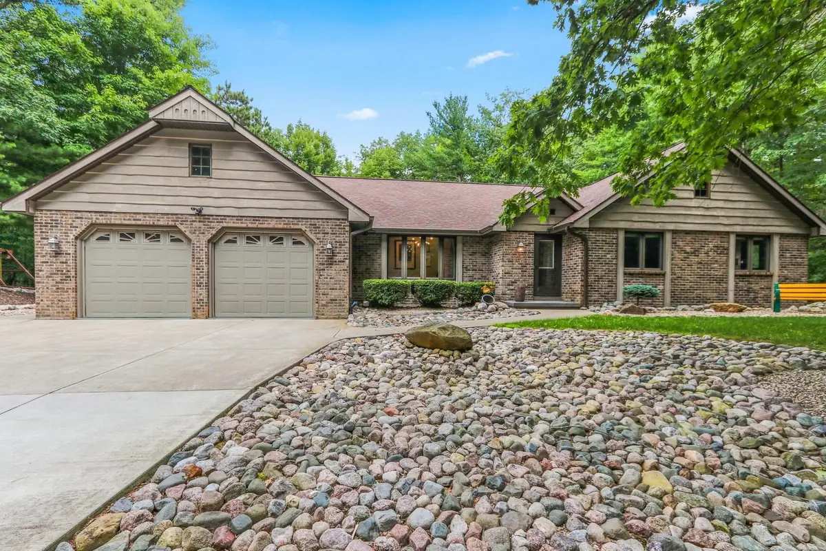 3512 Blackberry Lane, Green Bay, WI 54313 - #1