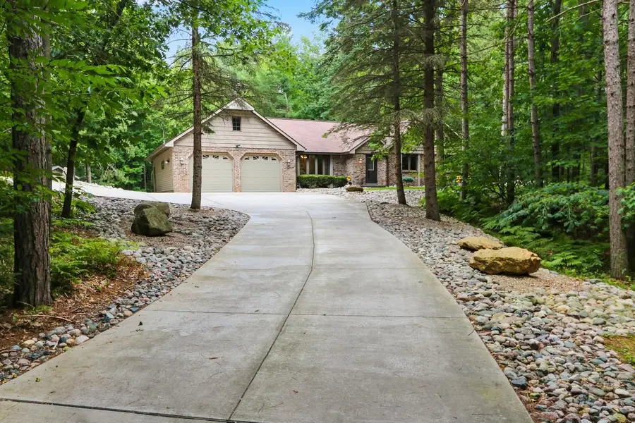 3512 Blackberry Lane, Green Bay, WI 54313 - #2