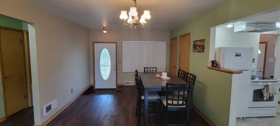 282 Muenter Avenue, Fond Du Lac, WI 54935-4735 - #2