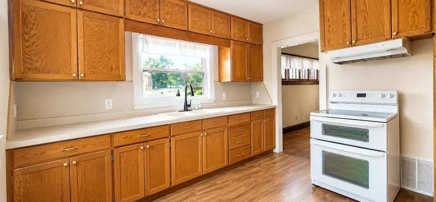 414 S 3rd Avenue, Onalaska, WI 54650 - #2