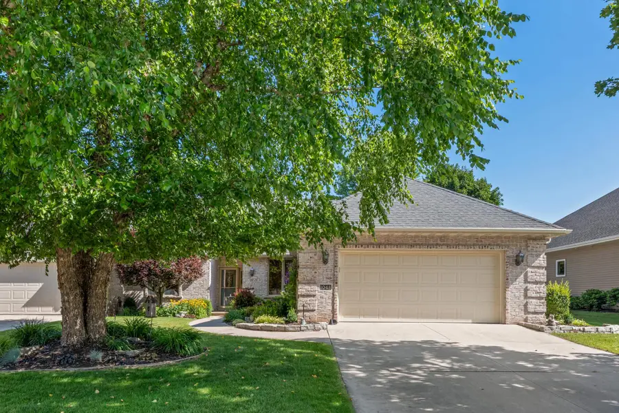 1048 Coronado Court, Oneida, WI 54155-8644 - #2