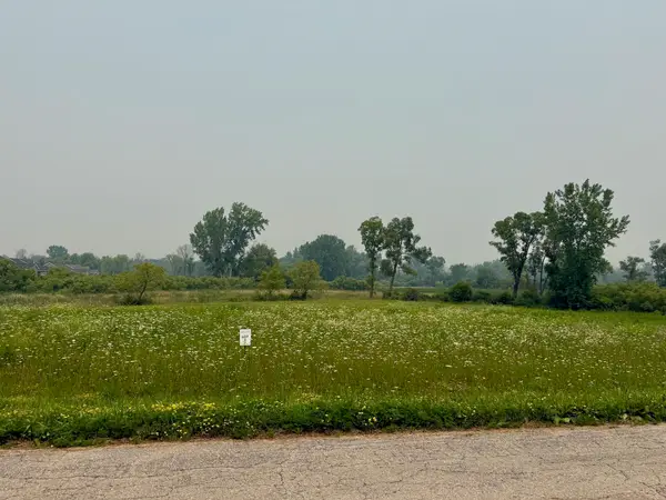 Parkview Drive #2, GREENVILLE, WI 54942
