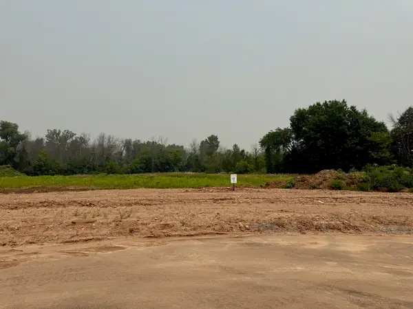 Ridgeway Drive #12, GREENVILLE, WI 54942