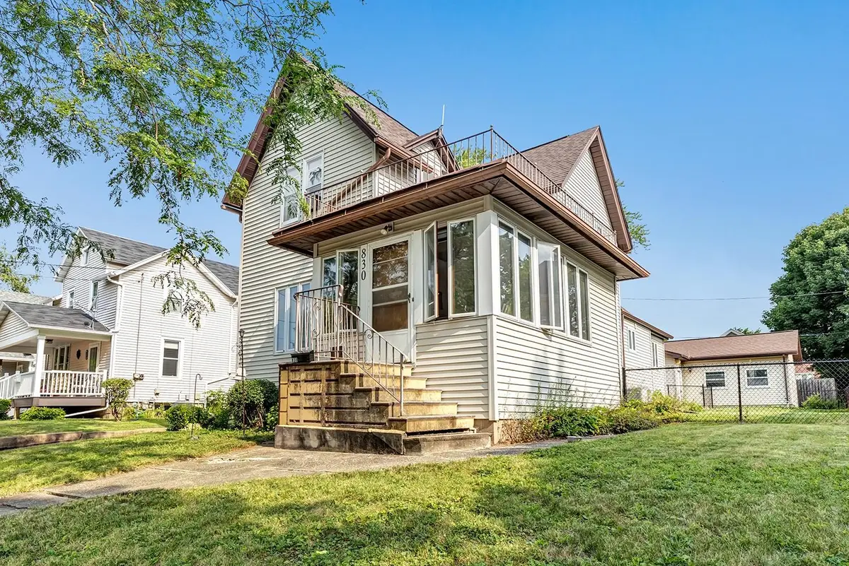 830 E Atlantic Street, Appleton, WI 54911 - #1