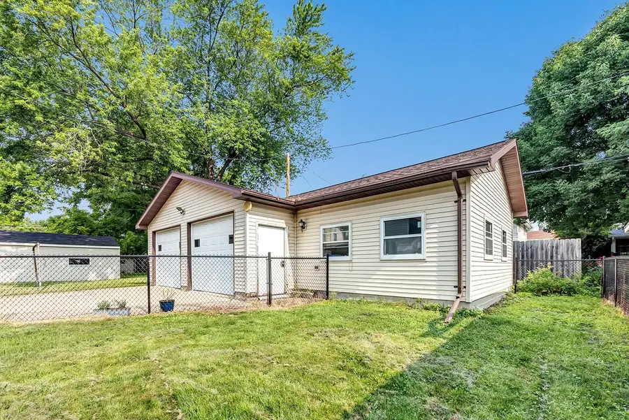 830 E Atlantic Street, Appleton, WI 54911 - #2
