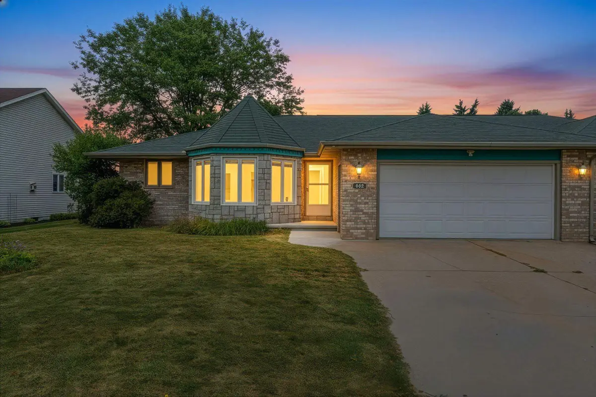 662 Frances Street, Kaukauna, WI 54130 - #1
