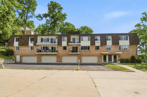 10 Green Bay Court #205, APPLETON, WI 54911