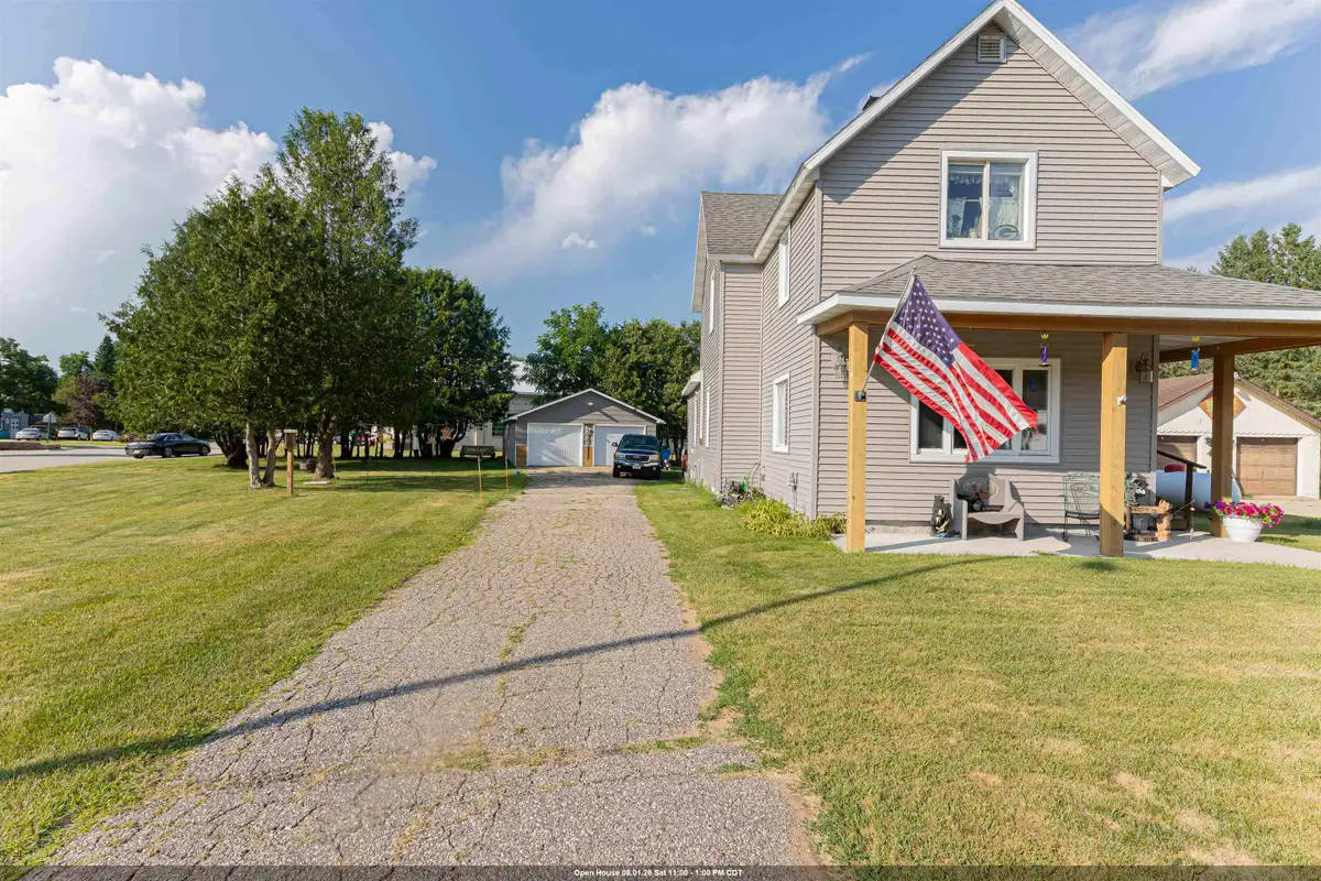 650 Schabow Street, Gresham, WI 54128-0000 - #1