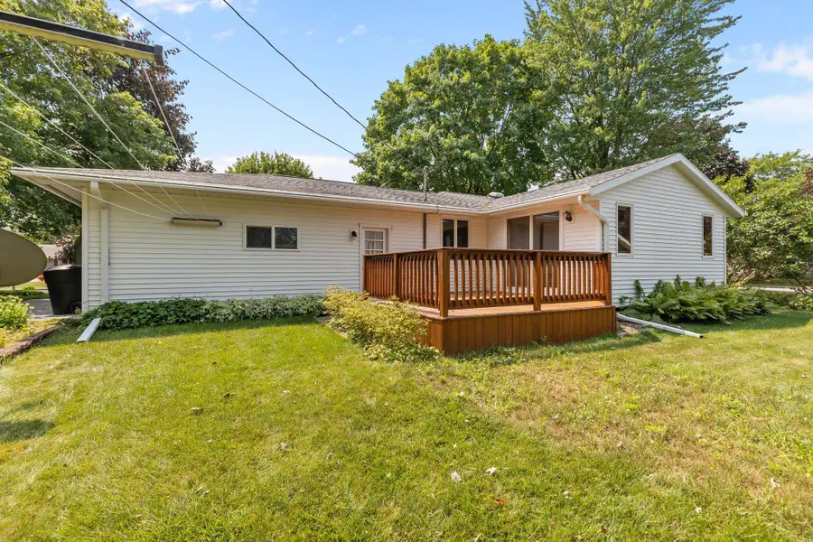 1212 E Harding Drive, Appleton, WI 54915 - #3