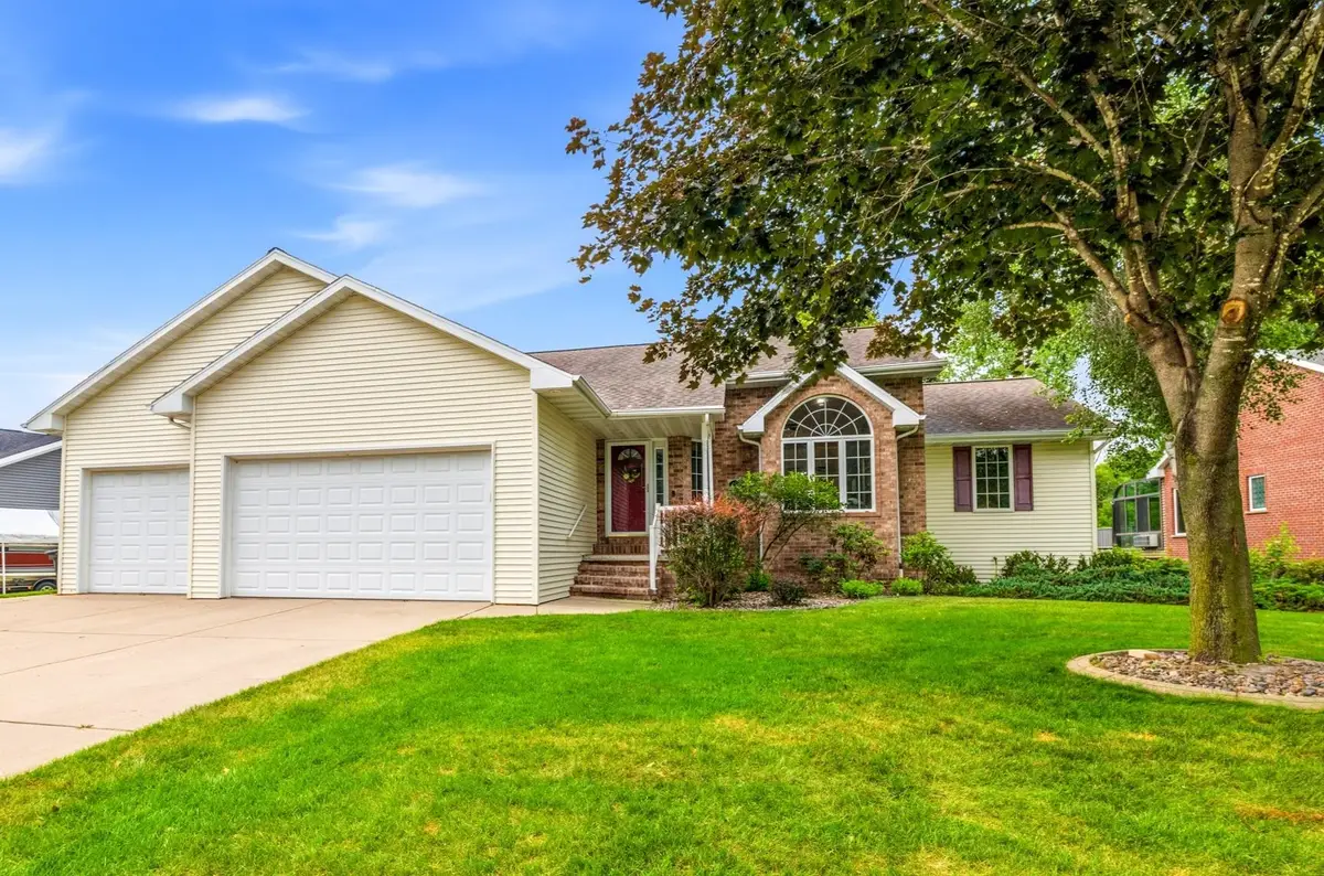 1569 Redstone Trail, Green Bay, WI 54313-3954 - #1