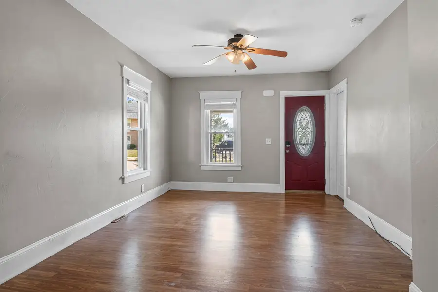 1036 W 5th Avenue, Oshkosh, WI 54902-5728 - #2