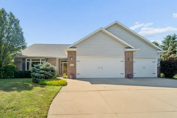 W7057 Forest Glen Court, GREENVILLE, WI 54942