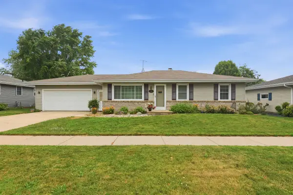 1786 Schaefer Circle, APPLETON, WI 54915-4732