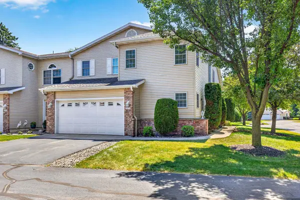1027 E Green Tree Court, APPLETON, WI 54915