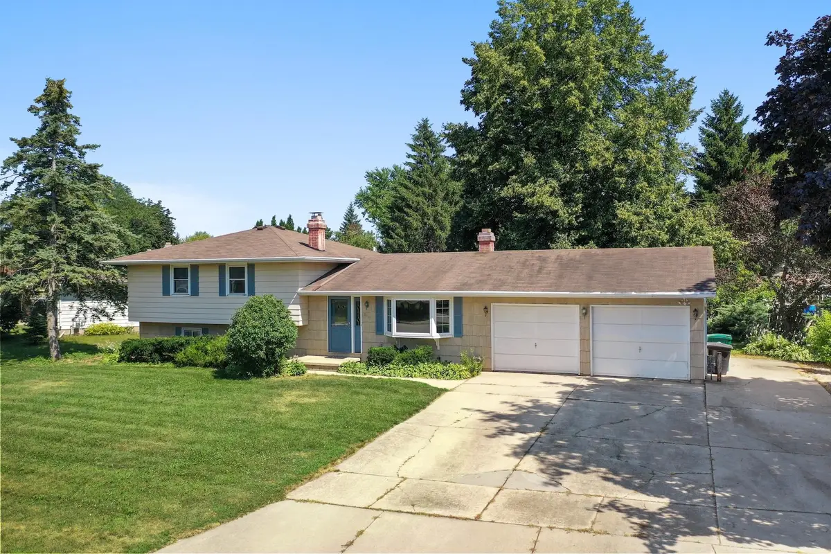 2461 Downy Street, Green Bay, WI 54303-6261 - #1