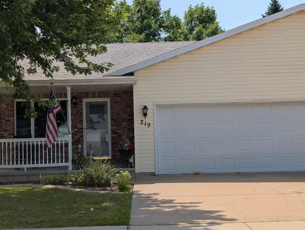 219 Parkside Court, KIMBERLY, WI 54136-1316
