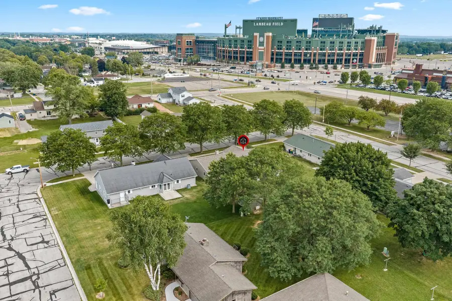 1814 Briquelet Street, Green Bay, WI 54304-3814 - #2