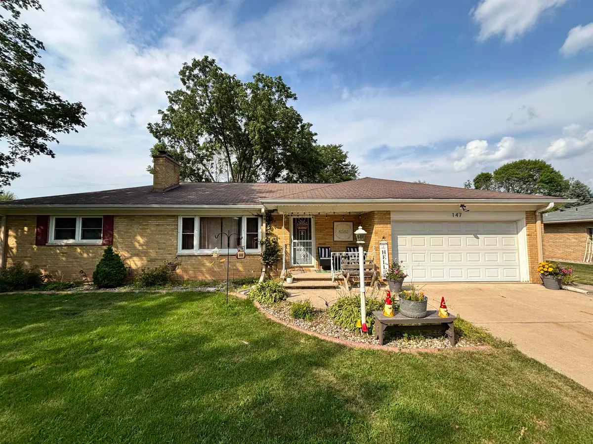 147 Hilltop Drive, Green Bay, WI 54301-2711 - #1