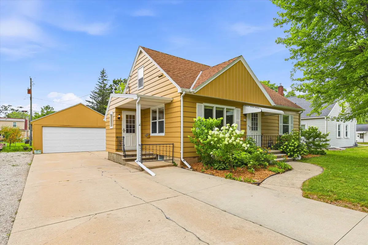 441 N Winnebago Street, De Pere, WI 54115-3054 - #1