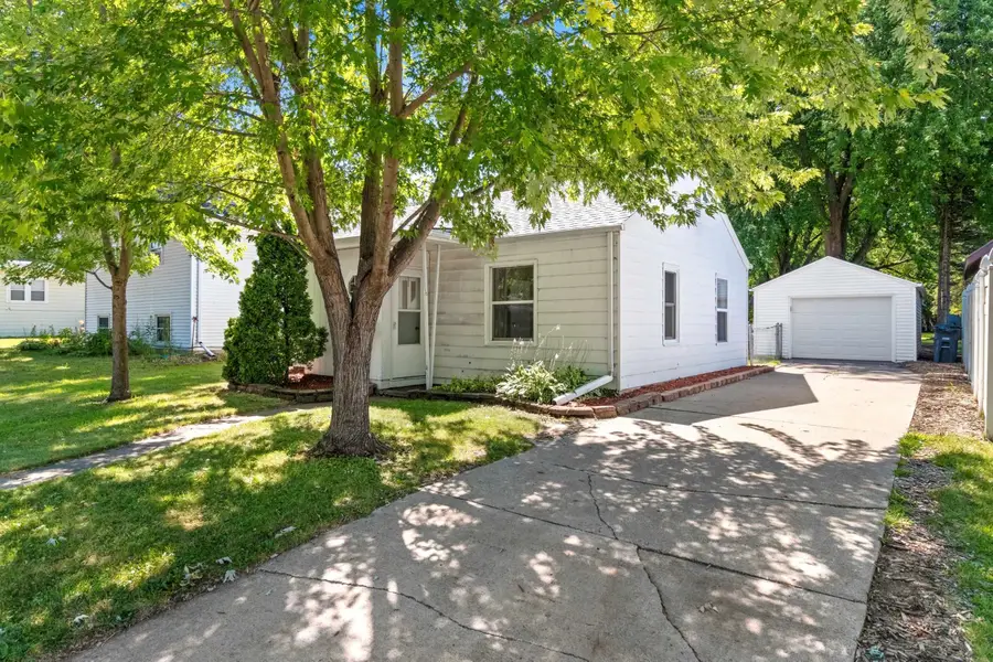 1531 W Murdock Avenue, Oshkosh, WI 54901-2170 - #2