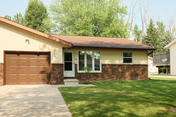 517 Kelly Jo Drive, GREEN BAY, WI 54303