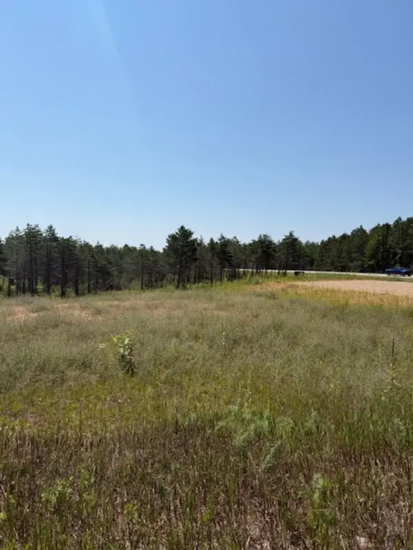 W7855 Trellis Road, CRIVITZ, WI 54114