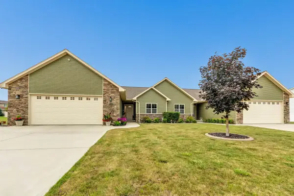 2206 Blue Stem Lane, DE PERE, WI 54115