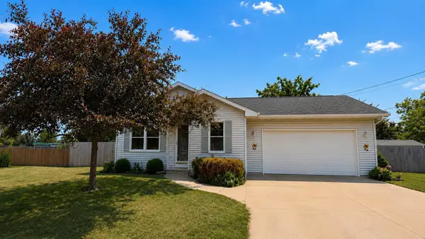 3720 Purple Crest Court, OSHKOSH, WI 54901-8214