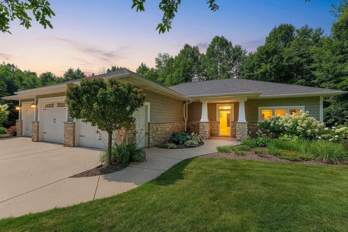 3940 Sunnyview Road, De Pere, WI 54115 - #1