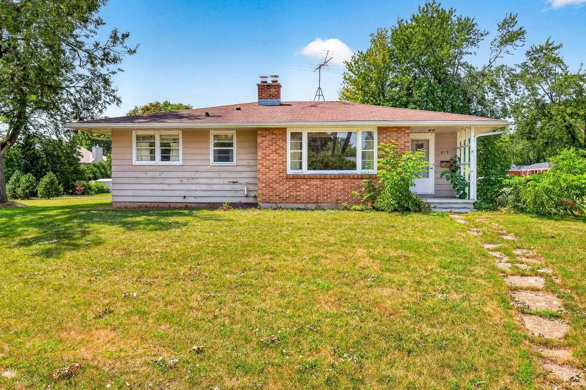 815 S Park Avenue, Neenah, WI 54956 - #1