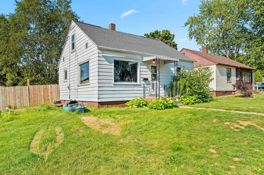 207 Rolland Street, Algoma, WI 54201-1140 - #2