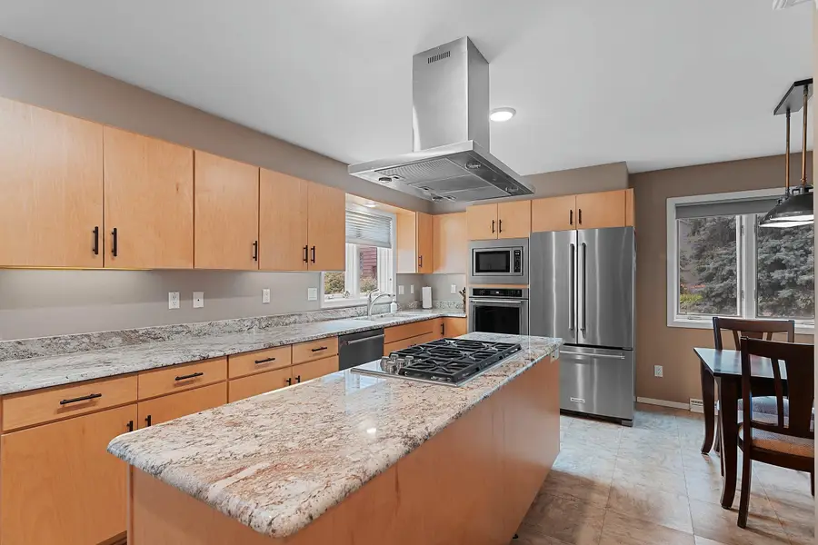 1525 N Bay Highlands Drive, Green Bay, WI 54311-7321 - #2