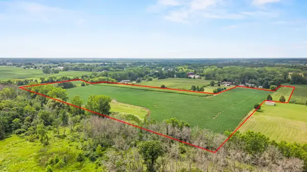 Julius Drive, GREENVILLE, WI 54942