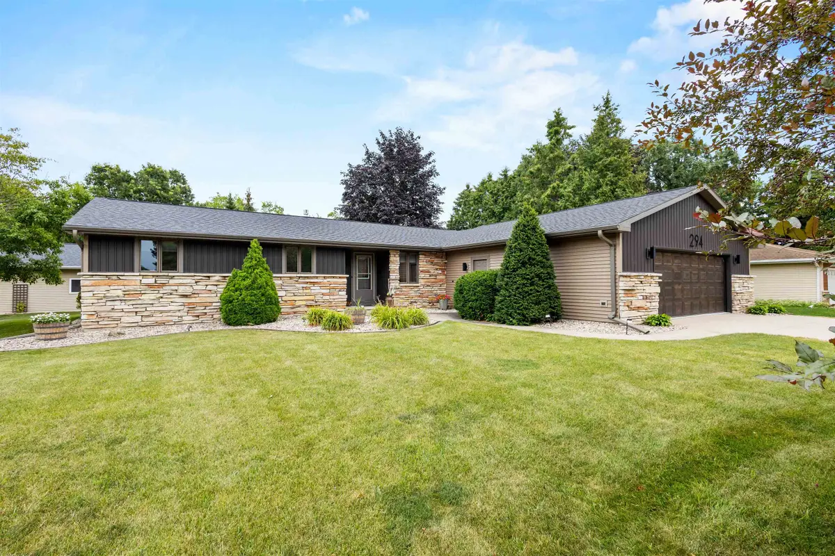 N294 Rogers Lane, Appleton, WI 54915-9441 - #1