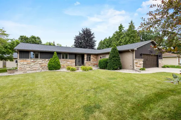 N294 Rogers Lane, APPLETON, WI 54915-9441
