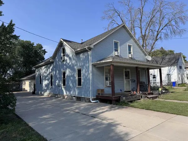 208 E Calumet Street, APPLETON, WI 54915-1879